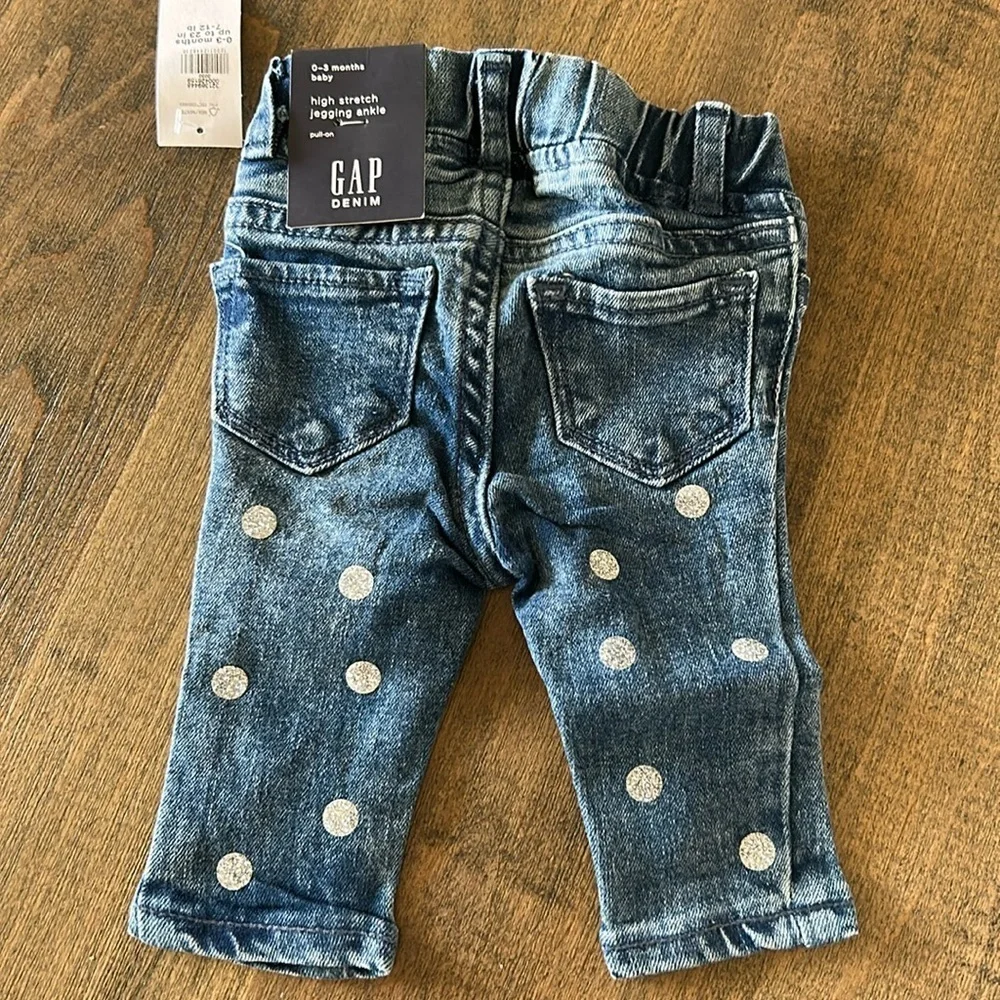 Baby gap 0-3 months NWT